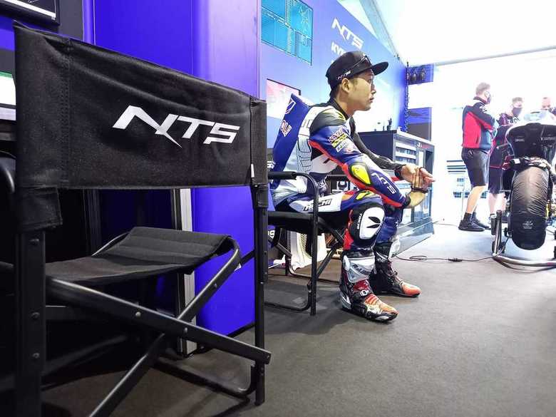 NTS様ブランディングチェアACE_motoGP